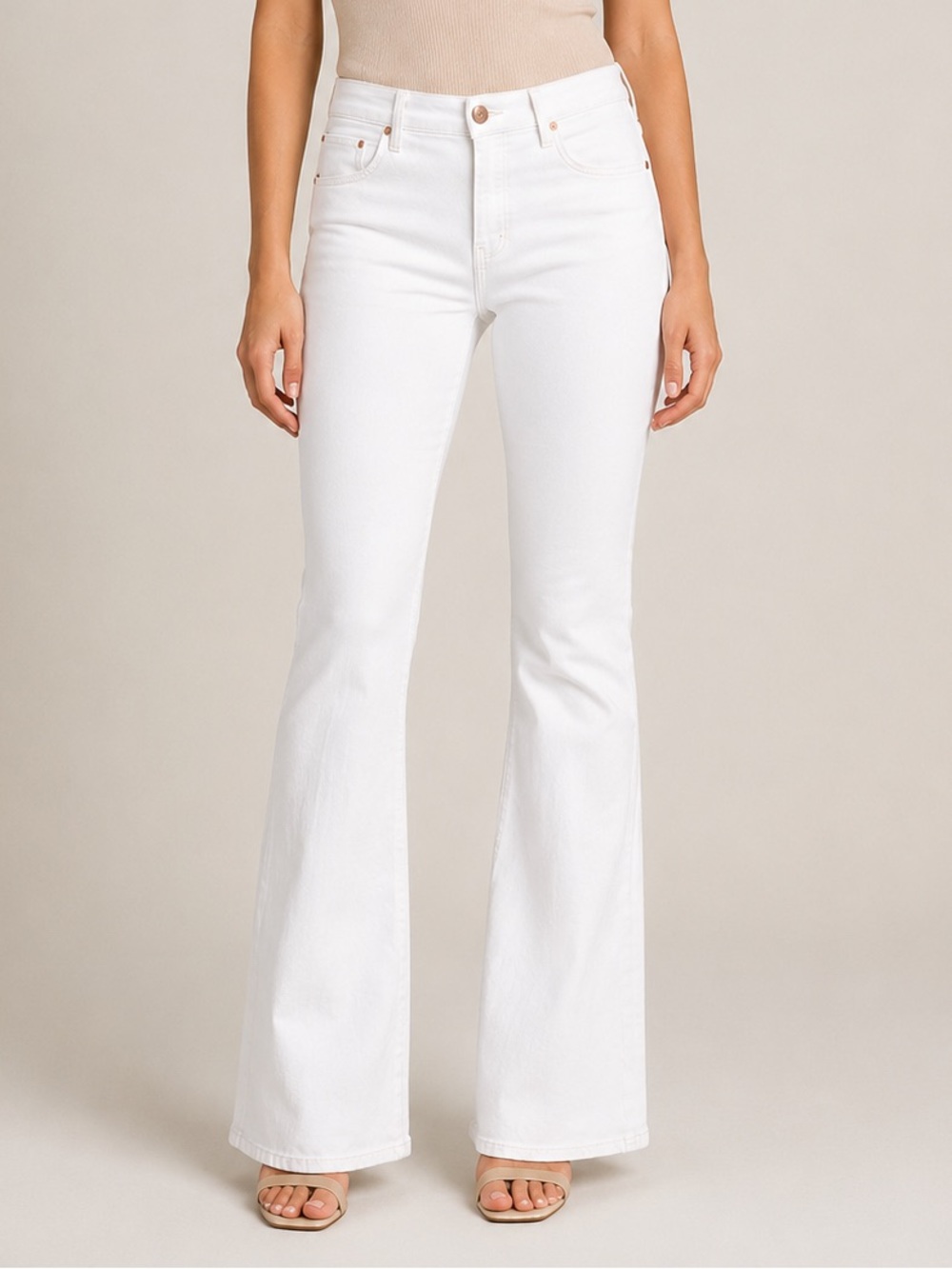 We The Free Thirty-One White Mid Rise Flare Jeans Size 31